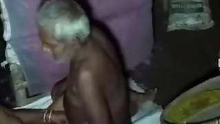 Hindu bhabhi loves to get fucked by Muslim old man..absence of Pati
